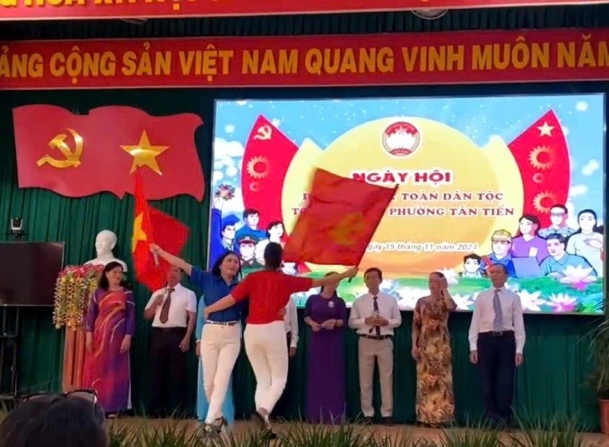 1.7. ĐOÀN KẾT